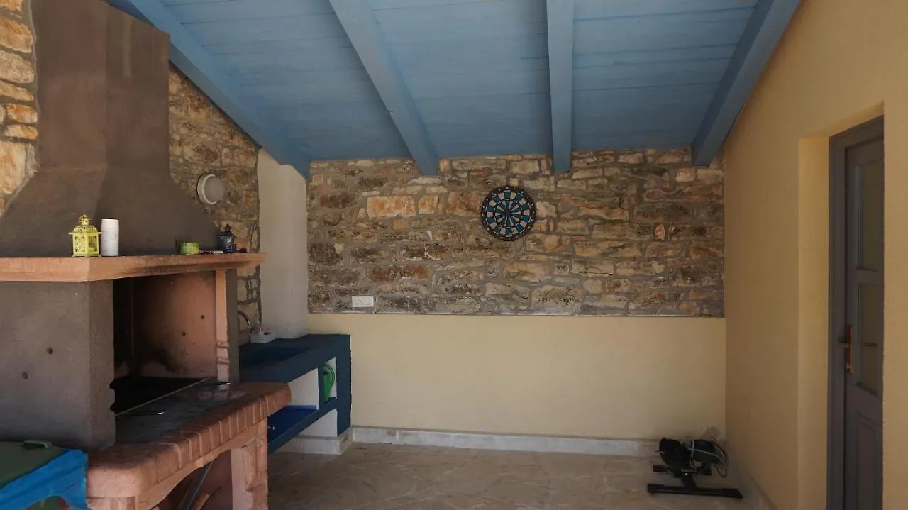 Holiday Home Ava1 With Pool & Holiday Home Ava2 With Whirlpool Baderna 0*,  Croacia