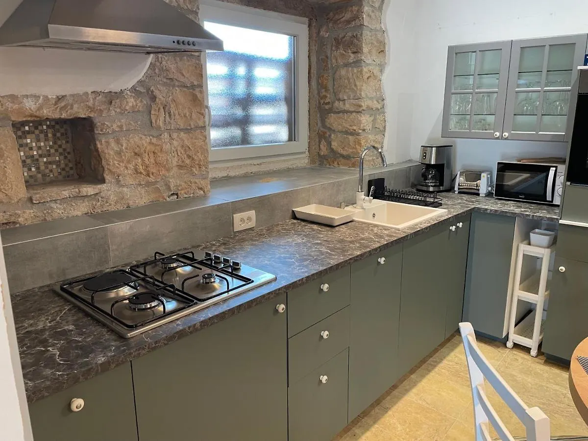Holiday Home Ava1 With Pool & Holiday Home Ava2 With Whirlpool Baderna